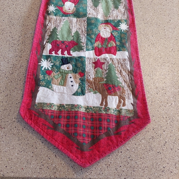 Santa Christmas Raindeer Snowman Table  Runner red Holiday decoration green - Picture 8 of 9